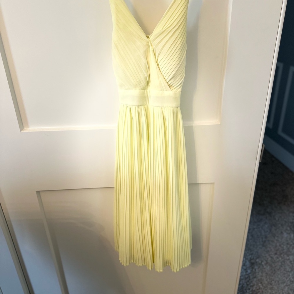 Elegant Yellow Pleated Dress
